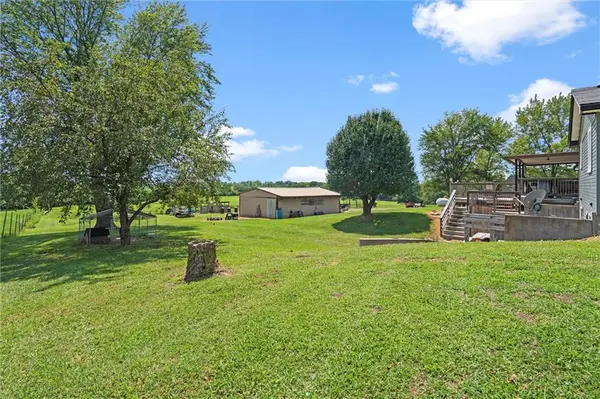 17739 Eisenhower RD, Leavenworth, KS 66048
