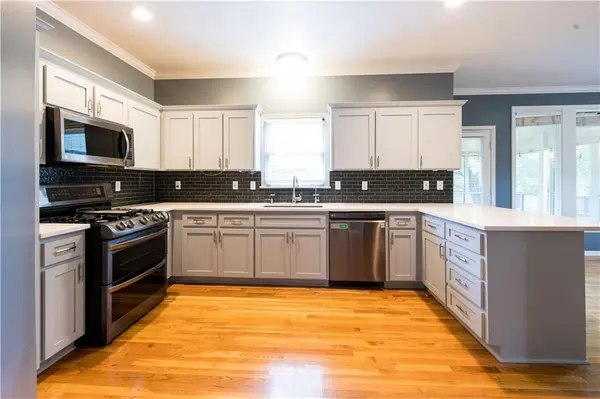 15160 W 153rd TER, Olathe, KS 66062