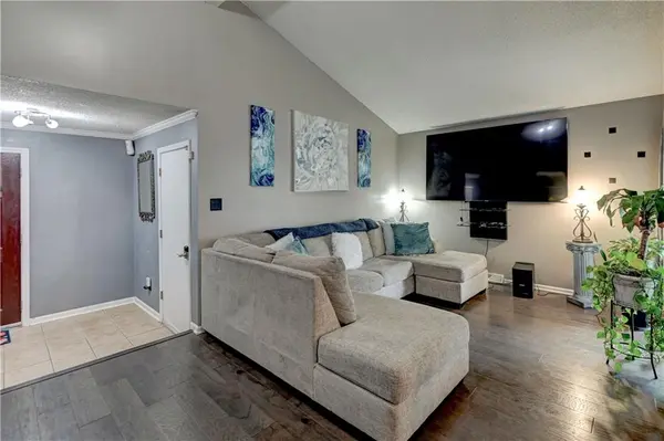8809 E 109TH TER, Kansas City, MO 64134