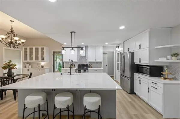 12309 E 63rd TER, Kansas City, MO 64133