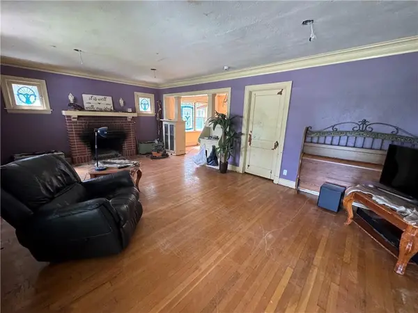 1812 E 135th ST, Grandview, MO 64030