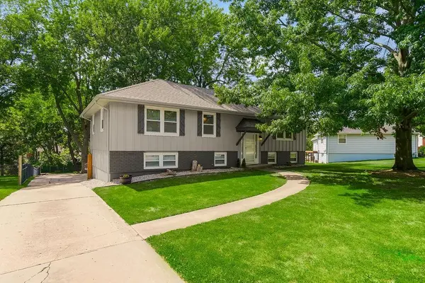 7324 N Euclid AVE, Kansas City, MO 64118