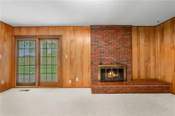 17205 E 28th TER #S, Independence, MO 64057