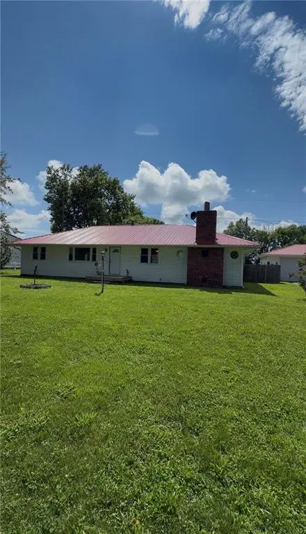 11801 N 13 HWY, Chilhowee, MO 64733