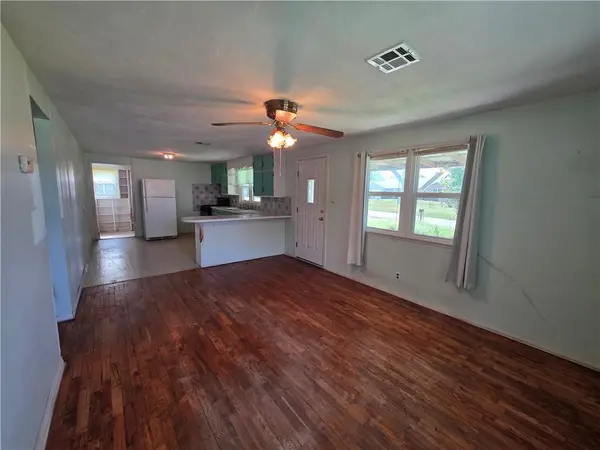 307 W Carman RD, El Dorado Springs, MO 64744