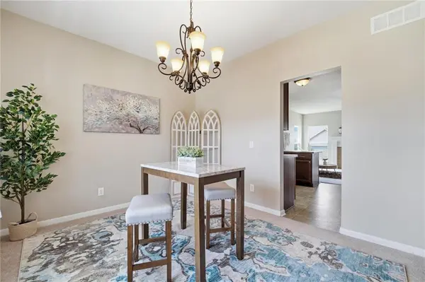 1251 SW Arbormill TER, Lee's Summit, MO 64082
