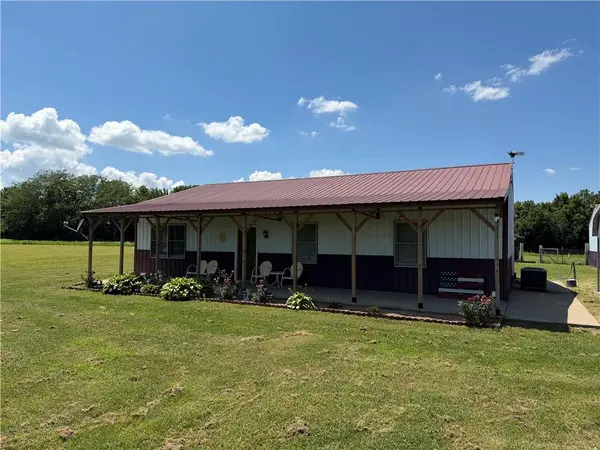 1581 100th RD, Urich, MO 64788