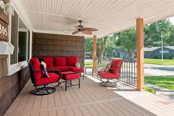 805 S Brentwood ST, Olathe, KS 66061
