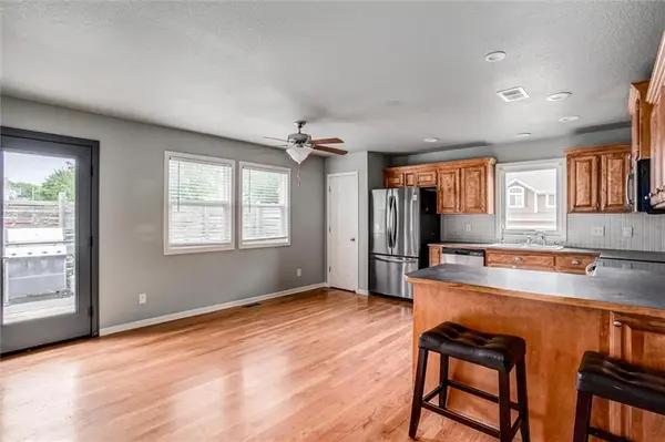 9119 N Garfield AVE, Kansas City, MO 64155