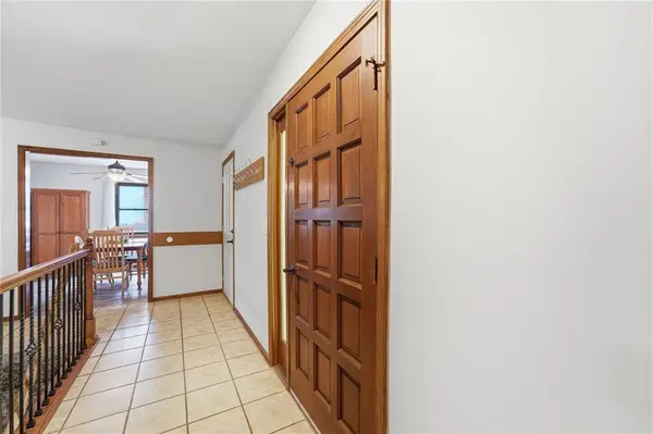 8219 Hardy ST, Overland Park, KS 66204