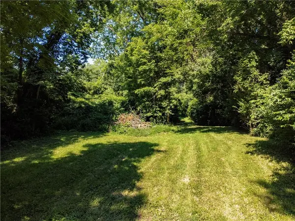 604 N Dickinson RD, Independence, MO 64050
