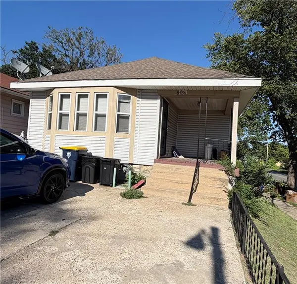 819 Monroe AVE, Kansas City, MO 64124