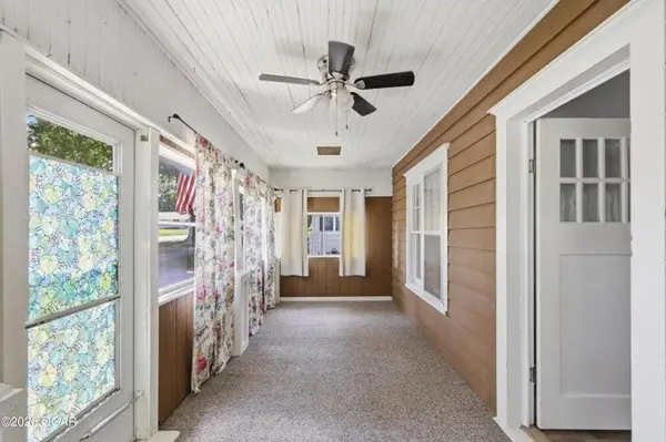 528 E 15th ST, Baxter Springs, KS 66713