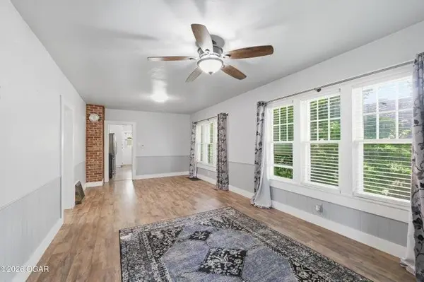 528 E 15th ST, Baxter Springs, KS 66713