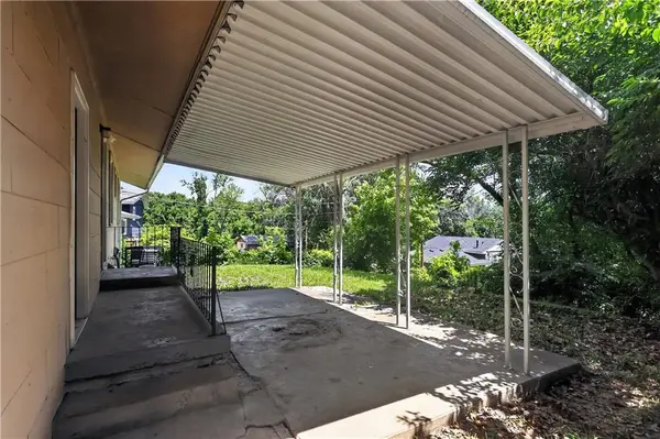 4607 MERSINGTON AVE, Kansas City, MO 64130