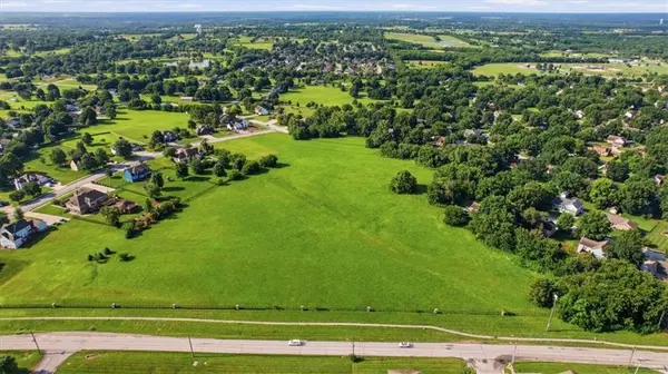 457 E Lucy Webb RD, Raymore, MO 64083