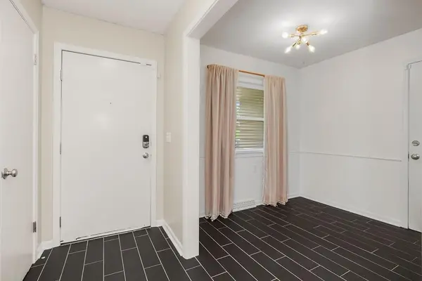 9733 Walnut ST, Kansas City, MO 64114