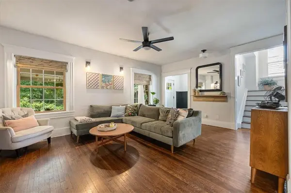 3717 Tracy AVE, Kansas City, MO 64109