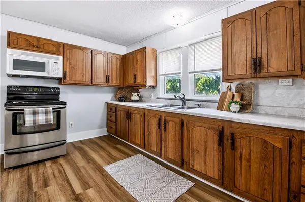 2203 Walnut ST, Higginsville, MO 64037