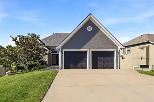 13718 BERGER AVE, Bonner Springs, KS 66012