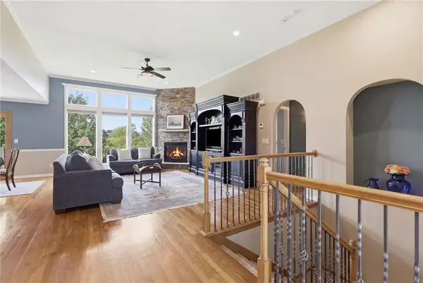 13718 BERGER AVE, Bonner Springs, KS 66012