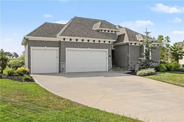 10008 N Revere CT, Kansas City, MO 64154