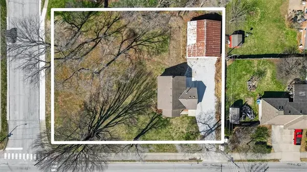 1490 NE Independence AVE, Lee's Summit, MO 64086
