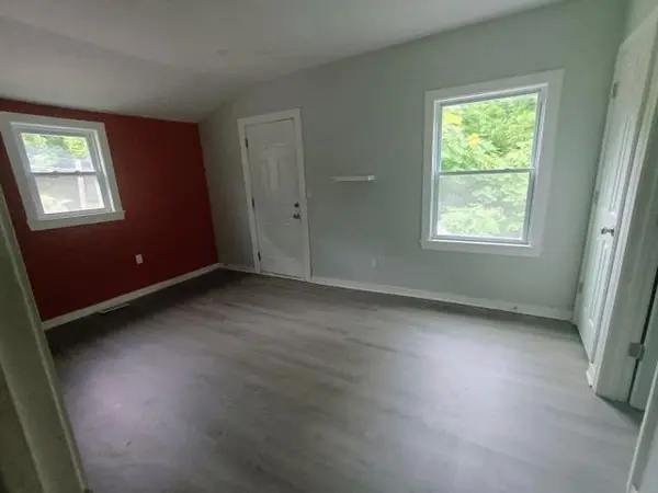 3615 Topping AVE, Kansas City, MO 64129