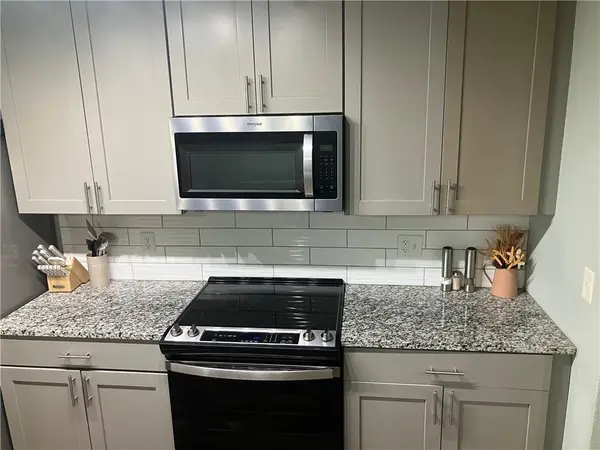 1801 Ann AVE, Harrisonville, MO 64701