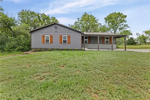 39580 John Brown HWY, Osawatomie, KS 66064