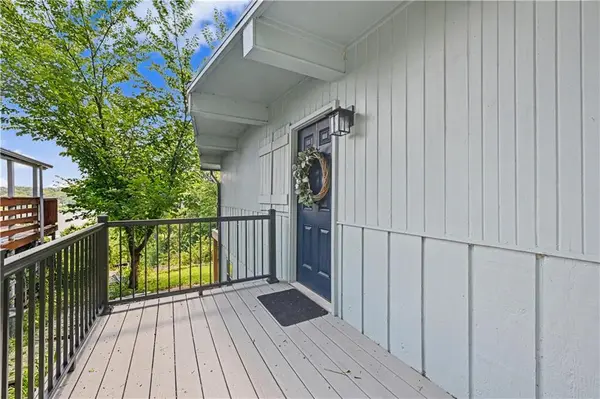 16 M ST, Lake Lotawana, MO 64086