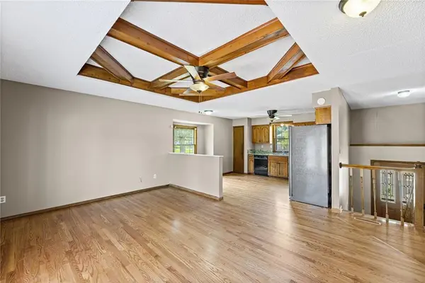 1406 SE 2nd ST, Lee's Summit, MO 64063