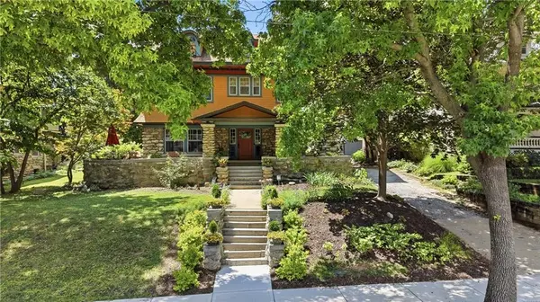 3632 Campbell ST, Kansas City, MO 64109