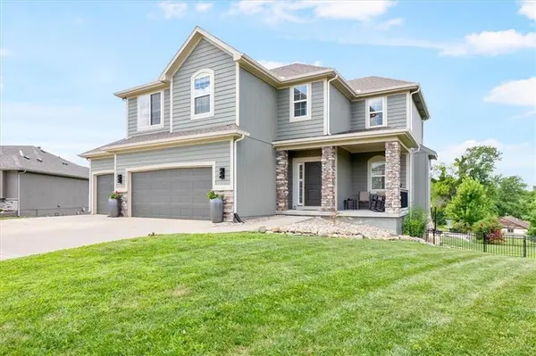 26227 W 141ST CT, Olathe, KS 66061