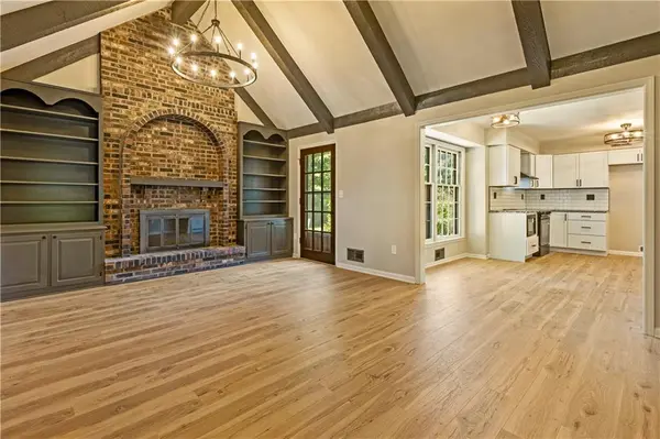 1208 NW Fairway CIR, Blue Springs, MO 64014