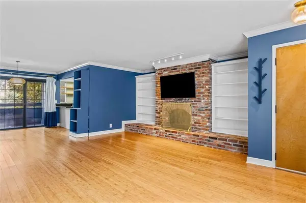 4056 Warwick BLVD #3, Kansas City, MO 64111
