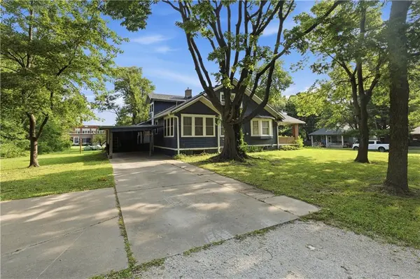 1104 S Market ST, Holden, MO 64040