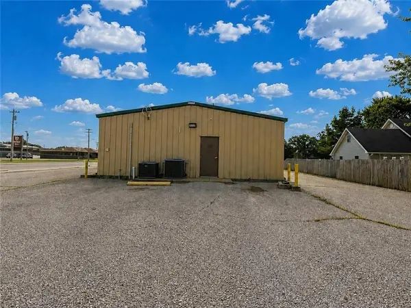 205 W Saint John ST, Girard, KS 66743