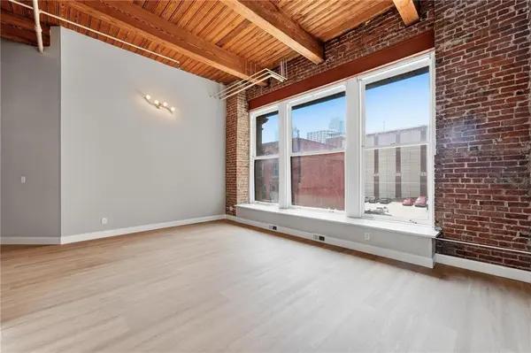 308 W 8th ST #204, Kansas City, MO 64105