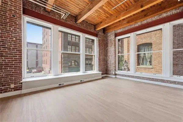 308 W 8th ST #204, Kansas City, MO 64105