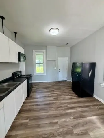 1814 St Joseph AVE, St Joseph, MO 64505