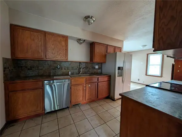 134 NE 1291st RD, Knob Noster, MO 65336