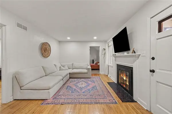 4945 N Lister AVE, Kansas City, MO 64119