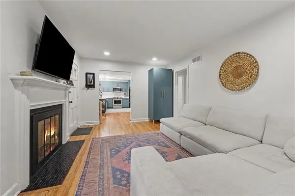 4945 N Lister AVE, Kansas City, MO 64119