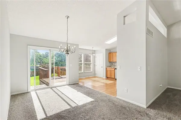 1810 W Fredrickson CIR, Olathe, KS 66061