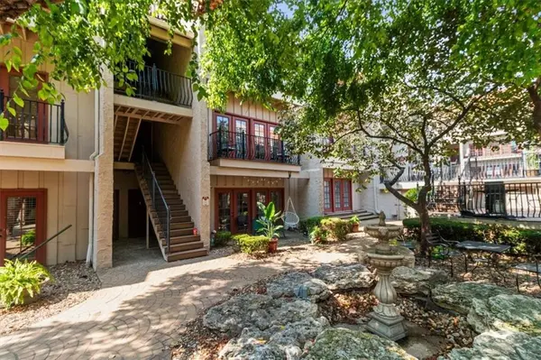1111 W 46th ST #24, Kansas City, MO 64112
