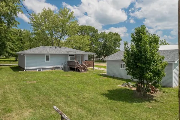 514 E 7th ST, Hamilton, MO 64644