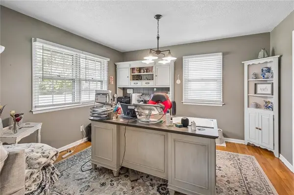 1504 NE 76 ST, Gladstone, MO 64118