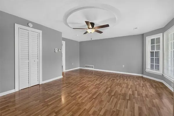 207 W North AVE, Belton, MO 64012