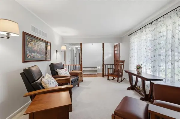 2412 SW Paris DR, Blue Springs, MO 64015
